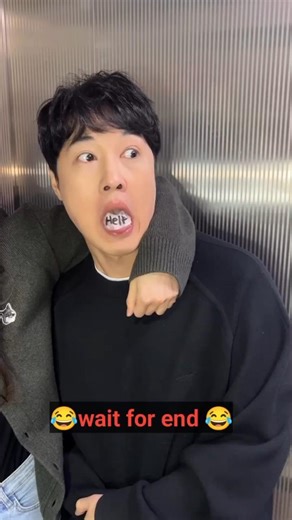 Japan's Most Viral Lift Prank! 😱" ya "Never try this in a Japanese Elevator! ❌".