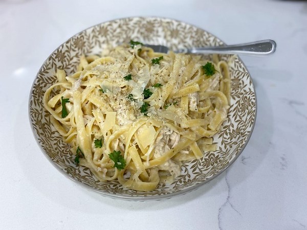 Slow Cooker Olive Garden Chicken Pasta