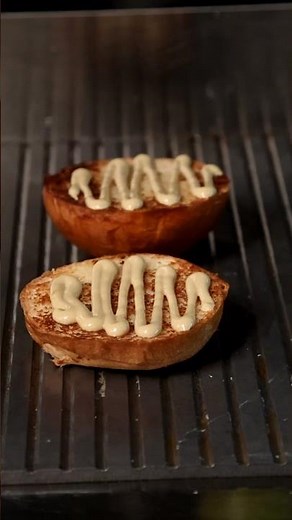 GOURMET BURGER MAKING 🍔 | Juicy Beef & Fresh Ingredients