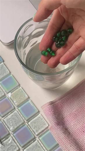 Day 1 of making glass beads #smallbusinessjewellery #lampworkbeads #lampworkglass #beadsmaking #muranoglassbeads