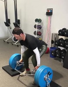 ‪Jon Rahm making 315lbs (plus 40lb chains) look easy with Spencer Tatum. ‬ ‪If someone ever tells you not to lift during the season, consider that this video was taken a week after the Masters and the week before he won the Zurich Classic.‬ ‪He’s been on a great run the last two months with three more top 3’s including a win today at the Irish Open. By establishing a baseline of movement competency and capacity, athletes like Jon are able to train through key stretches of the season because thei