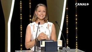 "Je suis si reconnaissante de cet endroit magique qui a lancé ma carrière" Discours émouvant de Jodie Foster en recevant sa Palme d'Or d'Honneur #Cannes2021 | CANAL Cinéma