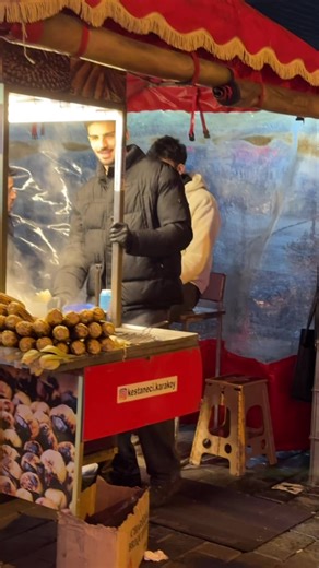 Αφήστε με εδώ να τρώω κάστανα και καλαμπόκια!! #istanbul🇹🇷 #tyrkey #fyp