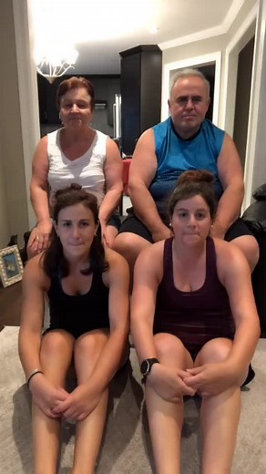 Clap clap, clap snap 👏🏼😃 #fyp #actuallynoteasy #sundaynight #clapintotheweek