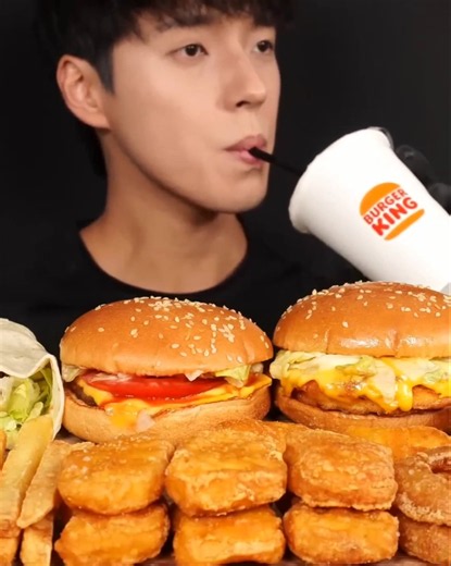 🧀🍔 Ultimate Cheesy Burger Feast! 🍟 Crispy Wings, Nuggets, Onion Rings & Chicken Wrap Mukbang ASMR