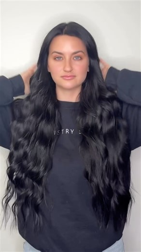 Krista Offenberger | Canton Ohio | Hair Extension Specialist on Instagram: "This is your sign to get 24in extensions ❤️‍🔥❤️‍🔥 New install for me, done by @alainarollyson_ & @lillysedon I trust these girls with my own hair and that says everything. They focused on the blend, the color, and the placement. All the details that make extensions look natural and feel good to wear. Schedule your consultation through the link in our bio. 🖤🖤 #artistrysalon #harperellishairco #heconcealedbeadmethod #c