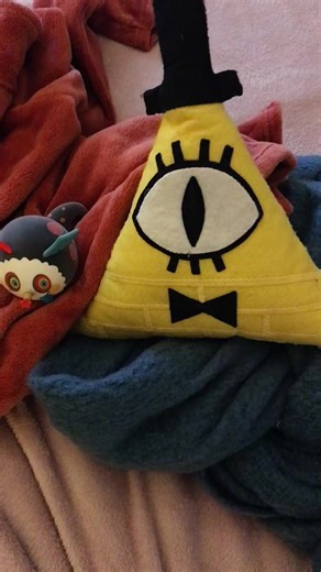 The Charlotte and bill cipher. Crossover. 🎂🍰🍫🍩🍪🍭🧁🍬🍡🧀🍮👁️‍🗨️🌈🔼💛🖤🎩 #madoka #puellamagicamadokamagica #billcipher #gravityfalls #mamitomoe