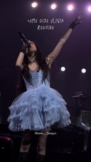 Red Lights Stop Signs - Olivia Rodrigo | Lyrics in Spanish & English