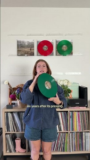 Why are there different variant color pressings of the evermore Taylor swift album?