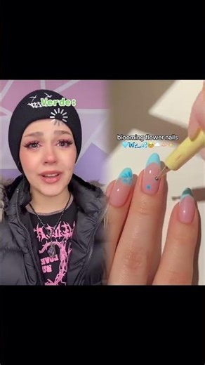 @✨Yoselyn✨️ P2: Cada color tiene diferentes significados; 💛Rubio: Famoso; 🖤Negro: Millonario; 💚Verd