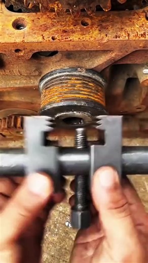 Essential Pulley Puller for All Your Auto Repair Needs