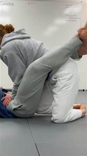 BJJ Closed Guard Escape (on knees)