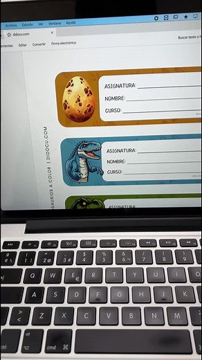 Etiquetas de Dinosaurios para Cuadernos: Imprime Fácilmente