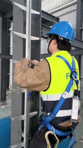 150KG Load | 6KN Braking Force | 50mm Stop – Meet the GV0801 Safety Ladder