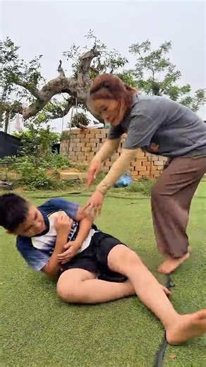 Helping Others But Getting No Gratitude – A Painful Lesson! #psychology #life #shorts