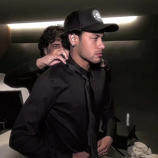 Hottest Soccer Players: Neymar Jr and More