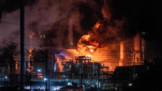Massive fire breaks out at Chevron refinery near Los Angeles