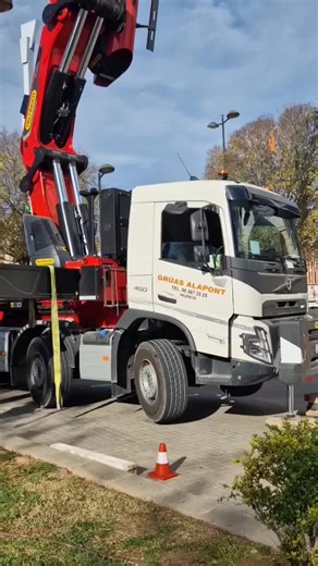 Understanding Palfinger Cranes and Their Uses