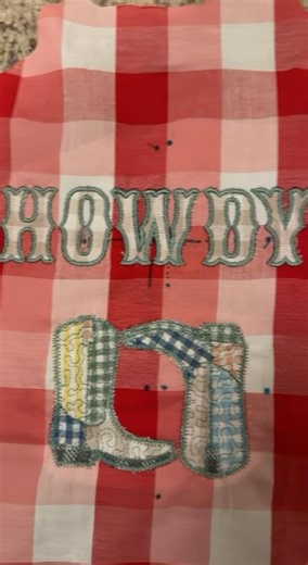 Using a repositional hoop for the first time ✨🫶🏻 #embriodery #repositionalhoop #se700