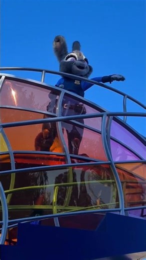 Joie says hi at Disneyland Paris… 🥹✨