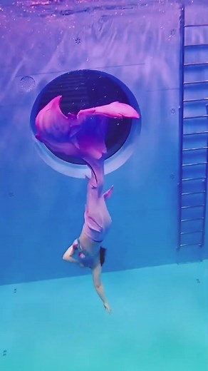 #あたいの足技みさらせやー #mermaid #マーメイド #人魚姫 #mermaidtiktok #水中パフォーマー #マーメイドスイム #人魚 #コスプレ