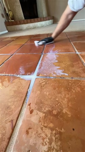 Some milky high sealer applying it on saltillo tile for that beautiful pop and protection. Don’t forget to clean and seal your tiles! #pheonixarizona #tilecleaning #stonepolishing #interiordesign #grout #groutcleaning #sealing #house