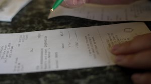 4.7K views · 20 reactions | FEEDBACK: A new survey shows the average tip percentage is 17.94% in the U.S. What do you think is a good tip, and what is the best reason to leave a good tip? | WCCO & CBS News Minnesota | Facebook