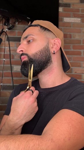 Pointed Beard Shape Up: Barber Lineup Tutorial