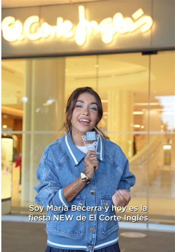 alguien que nos mire como la Mari mira al jamón ibérico ✨ @Maria Becerra ya está lista para la Fiesta NEW de esta noche en El Corte Inglés de Castellana