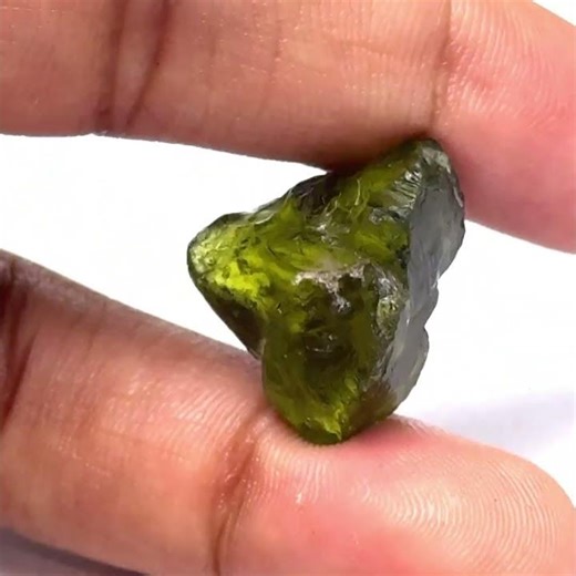 Peridot Semiprecious 18x15 mm Uncut rough Cut SI Clarity Olive Green Color Rough Gemstone