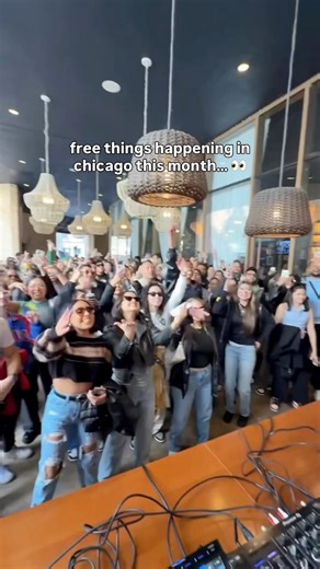 12K views · 54 reactions | Write these down! ✍️ Find the full list of fun free things to do in Chicago with Pie App at bit.ly/3KHr339  | Chicago Bucket List | Facebook