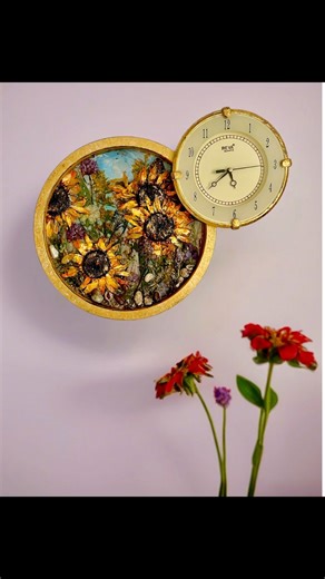 Resin Clock with Preserved Flowers ⏰✨ Handmade Wall Art & Unique Gift