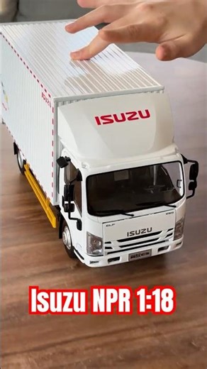 Mark & Isuzu NPR in 1:18 scale with Harley Davidson inside