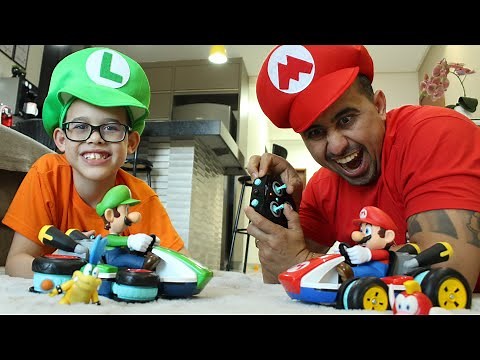 LUCAS E PAPAI BRINCAM COM SUPER MARIO