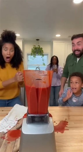 Kitchen Blender Explosion!