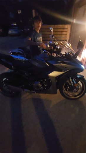 Yamaha Warrior 1700cc and Suzuki GSX1000s GT cold Start