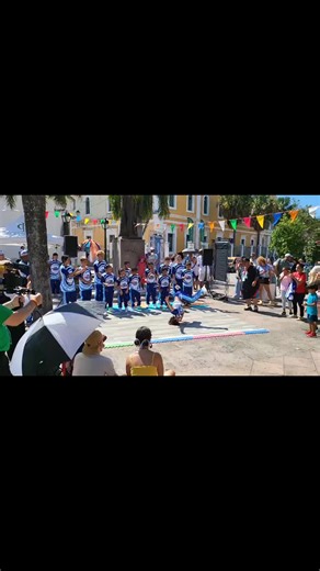 3.3K views · 59 reactions | El Time Machine Squad, del Programa Municipal de HipHop, estuvo representándonos en el Circo Fest y luciendo espectacular! 睊 | Canóvanas es más | Facebook