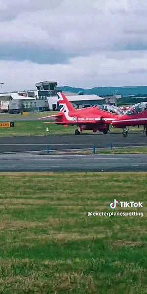 Red Arrows Landing Today At Exeter Airport #red #redarrows #redarrow #redarrowsdisplay #exeterairport