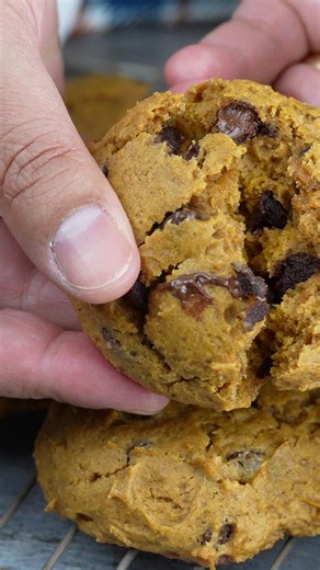 Soft Pumpkin Chocolate Chip Cookies | Chill, Scoop & Bake