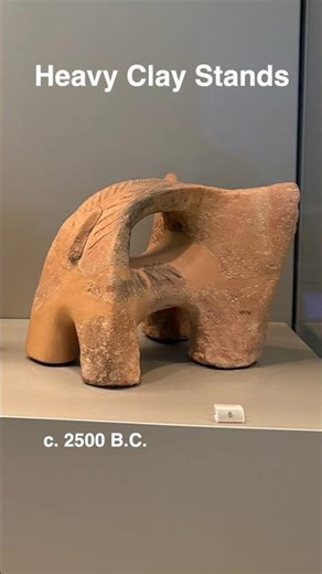 Heavy Clay Stands (c. 2500 B.C.), One Minute Art