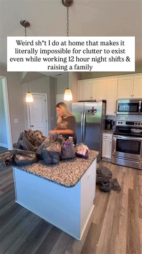 STEAL MY TRICKS 🔥👇🏻 Being the lunatic that’s been obsessed with decluttering and purging since she was a kid, I know EXACTLY what it takes to live in a calm, clutter-free home that you can actually look forward to coming home to. (PSST-Comment “CLEAN” for the full guide on how I do this in only 30 mins/day!) … and now I help busy women just like you take back their peace (&their sanity) without all the fancy aesthetic, color coded homes or pinterest vibes. 🫡 So here are 5 non-negotiable decl