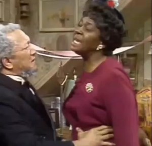 931K views · 47K reactions | Aunt Esther's funny scenes 藍藍藍藍藍藍 | Skyla Film Production | Facebook