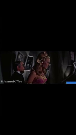A Russian speaking parrot | Casino Royale (1967) #movies #jamesbond
