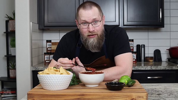 Homemade Chipotle Salsa — Bold & Flavorful