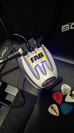 Old time Fab distortion, bass and the vintage Hartke.