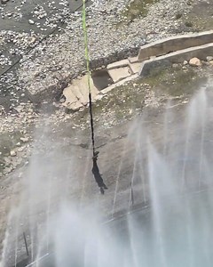 147K views · 148 reactions | Because bungee jumping wasn't thrilling enough as it is  | UNILAD Adventure | Facebook