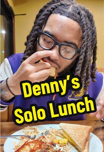 Solo Denny's Mukbang at 2 AM