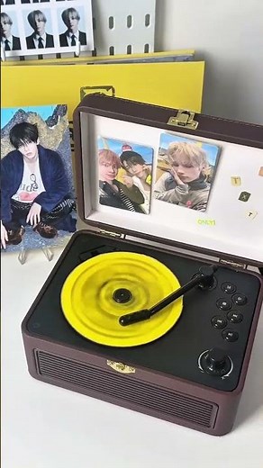 Your CDs need it!! Retro CD player with Bluetooth 🤎💛- #CDPlayer #Gueraycdplayer #y2kaesthetic