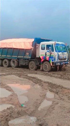 Muddy Road? Watch This Truck Dominate 💥