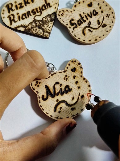 Pyrography Keychain Ideas: Easy Woodburning Art for Beginners